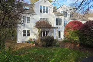 32 Salem Pl, Amherst, MA 01002 - Photo 1