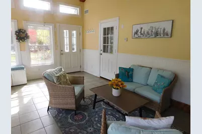 24 Chestnut Street, Grafton, MA 01519 - Photo 4