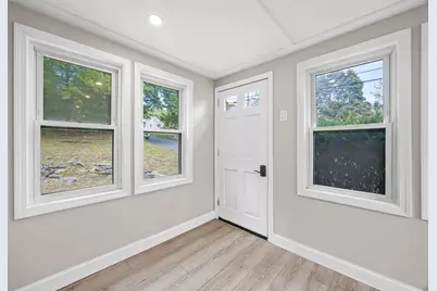 9 Highland St #9, Boylston, MA 01505 - Photo 4