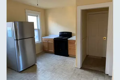 130 Canterbury St, Worcester, MA 01603 - Photo 4