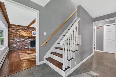 9 Thompson Rd, Hubbardston, MA 01452 - Photo 10