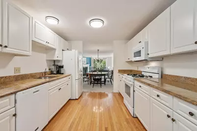 197 Bridle Cross Rd #197, Fitchburg, MA 01420 - Photo 10