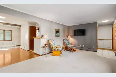 89 Arthur Street, Chicopee, MA 01013 - Photo 6
