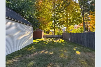 21 Reed Ave, Chicopee, MA 01020 - Photo 18