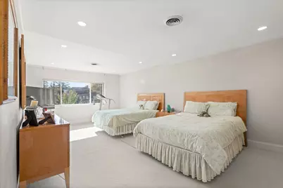 209 Commonwealth Ave #2A, Newton, MA 02467 - Photo 16