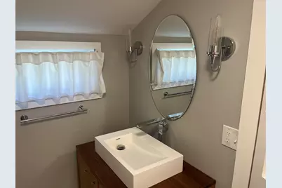 18 Cliff St, Rockland, MA 02370 - Photo 6