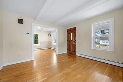 41 Phillips St, Shrewsbury, MA 01545 - Photo 4