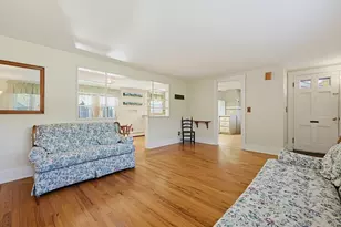 34 Fairlawn St, Northbridge, MA 01588 - Photo 8