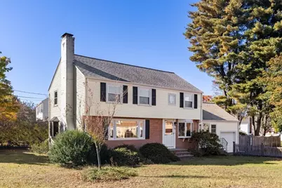 20 Elmcrest Rd, Wakefield, MA 01880 - Photo 2