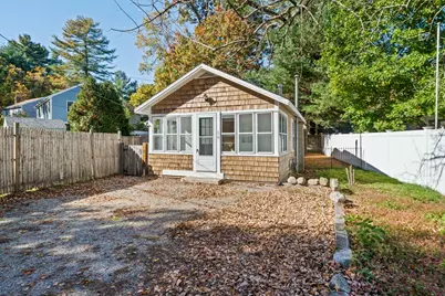 16 West St, Hanson, MA 02341 - Photo 2