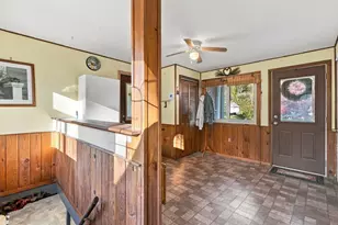 16 Clyde Ave, West Springfield, MA 01089 - Photo 28