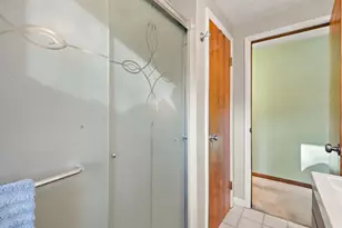 16 Clyde Ave, West Springfield, MA 01089 - Photo 20