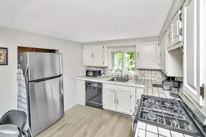 239 Leyden Street, Boston, MA 02128 - Photo 4