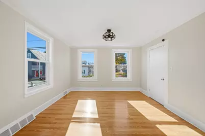 199 Mount Hope St, Lowell, MA 01854 - Photo 4