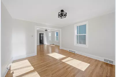 199 Mount Hope St, Lowell, MA 01854 - Photo 6