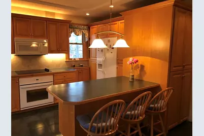 90 Cedar St #2, Wakefield, MA 01880 - Photo 6