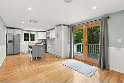 106 Russell St, Peabody, MA 01960 - Photo 4