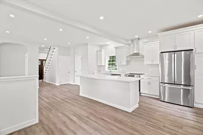 83 Conant St, Danvers, MA 01923 - Photo 6