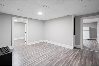 168 Lunenburg St #1R, Fitchburg, MA 01420 - Photo 4