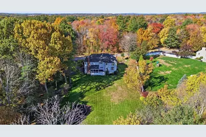 8 Cloverfield Dr, Andover, MA 01810 - Photo 10
