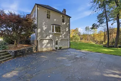 8 Cloverfield Dr, Andover, MA 01810 - Photo 20