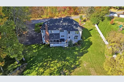 8 Cloverfield Dr, Andover, MA 01810 - Photo 8