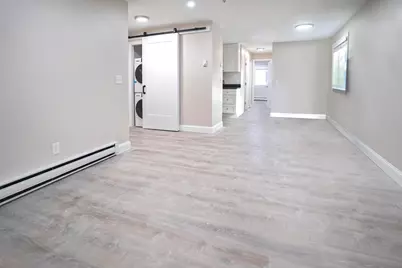 34 Presidential Dr #3, Quincy, MA 02169 - Photo 2