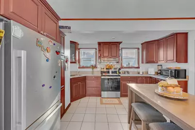 156 Dorchester St, Worcester, MA 01604 - Photo 10