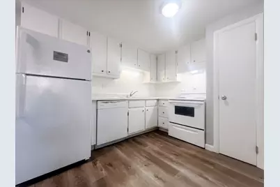 12 Old Colony Ln #5, Arlington, MA 02476 - Photo 2