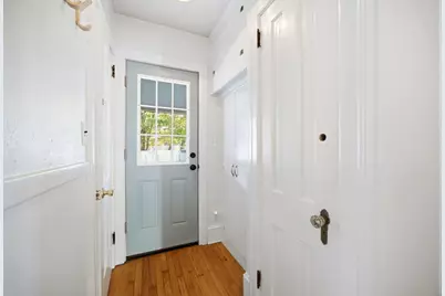 98 Pinehurst Rd, Holyoke, MA 01040 - Photo 16