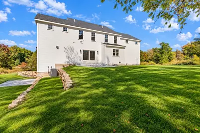 10 Laurel Glen Ct, Holliston, MA 01746 - Photo 10