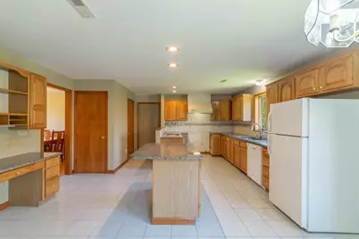 72 S Brook Rd, East Longmeadow, MA 01028 - Photo 18