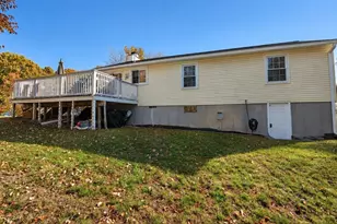 2 Empire Cir, Bellingham, MA 02019 - Photo 32