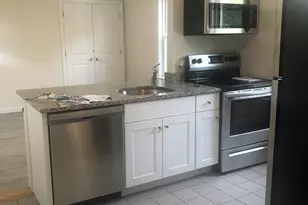 8 Fair St, Gloucester, MA 01930 - Photo 2