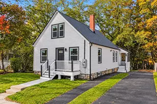 197 Oakland Ave, Methuen, MA 01844 - Photo 1