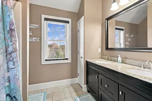 124 Samoset Dr, Leominster, MA 01453 - Photo 24