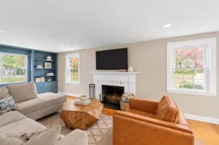 946 Main St, Hingham, MA 02043 - Photo 10