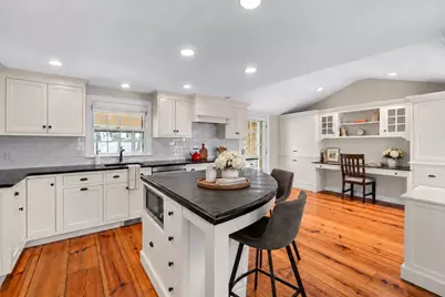 946 Main St, Hingham, MA 02043 - Photo 6