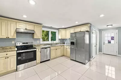 267 Middle Street, Weymouth, MA 02189 - Photo 12