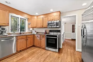 220 Boston St, North Andover, MA 01845 - Photo 16