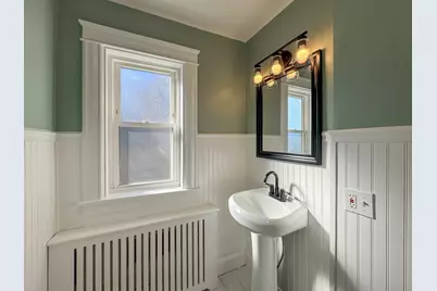 19 Agnes St, Springfield, MA 01118 - Photo 28