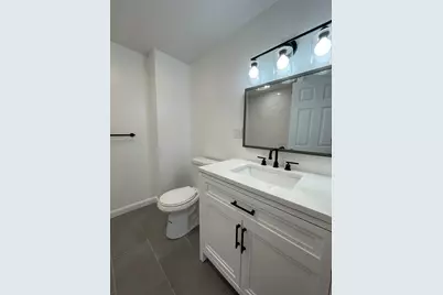 10 Lynn St #2, Salem, MA 01970 - Photo 4