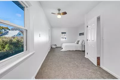 13 Mount Royal St, Chicopee, MA 01020 - Photo 22
