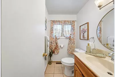 366 Mendon Rd, North Attleboro, MA 02760 - Photo 16