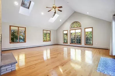 135 Lauricella Lane, Waltham, MA 02452 - Photo 10
