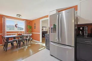 17 Arrowhead Rd, Bellingham, MA 02019 - Photo 8