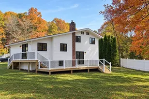 17 Princeton Dr, Milford, MA 01757 - Photo 2