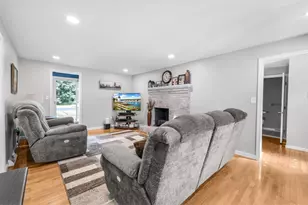 43 Fieldcrest Dr, East Bridgewater, MA 02333 - Photo 10