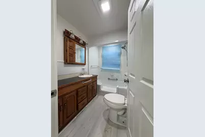 1003 Crescent St #1, Brockton, MA 02302 - Photo 6