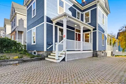 35 Seventh St, Lowell, MA 01850 - Photo 4